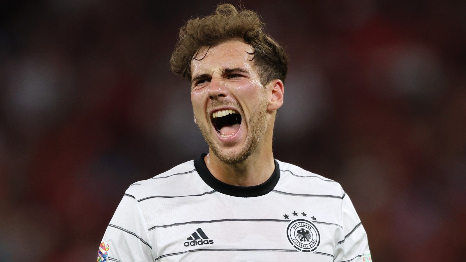 
                <strong>Leon Goretzka</strong><br>
                Wie Nebenmann Kimmich, so hat auch Goretzka in der ersten halben Stunde so seine Probleme, sein Leistungsniveau zu erreichen. Doch auch ihm gelingt es gegen Ende der ersten Halbzeit dann, gefährliche Aktionen einzuleiten, etwa eine Chance für Werner kurz vor dem Pausenpfiff. Gut 20 Minuten vor dem Ende wird Goretzka ausgewechselt. ran-Note: 3
              