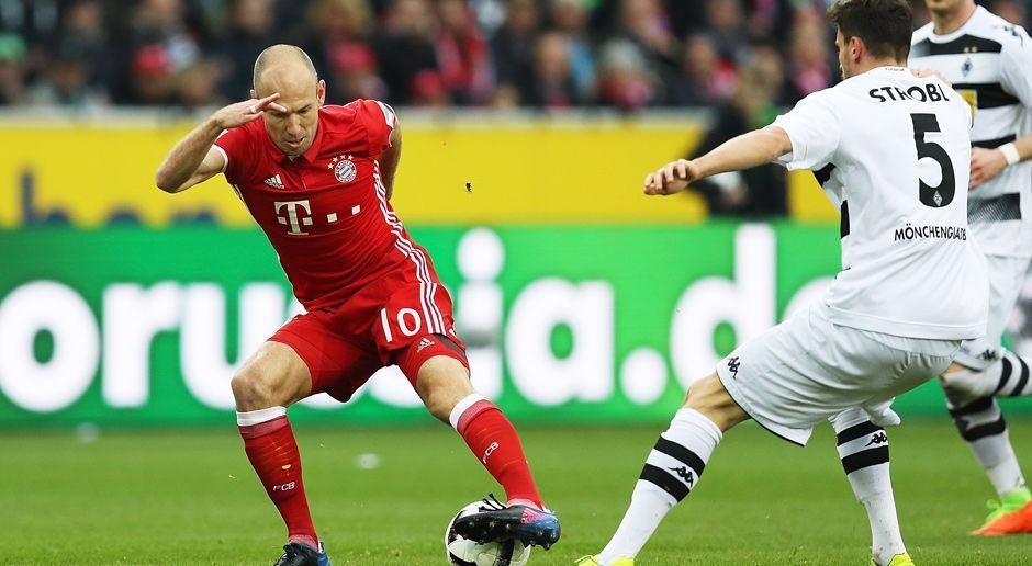 
                <strong>Arjen Robben</strong><br>
                In den ersten 45 Minuten erstaunlich wenig ins Spiel eingebunden. Lag daran, dass viel über die linke Seite lief. Nur Müller und Lewandowski mit weniger Ballkontakten. Dann aber mit viel Pech, als er nur den Pfosten traf. Drehte mit dem Seitenwechsel mehr auf. Bei einem Lupferversuch gegen Sommer zu verspielt. ran-Note: 2
              