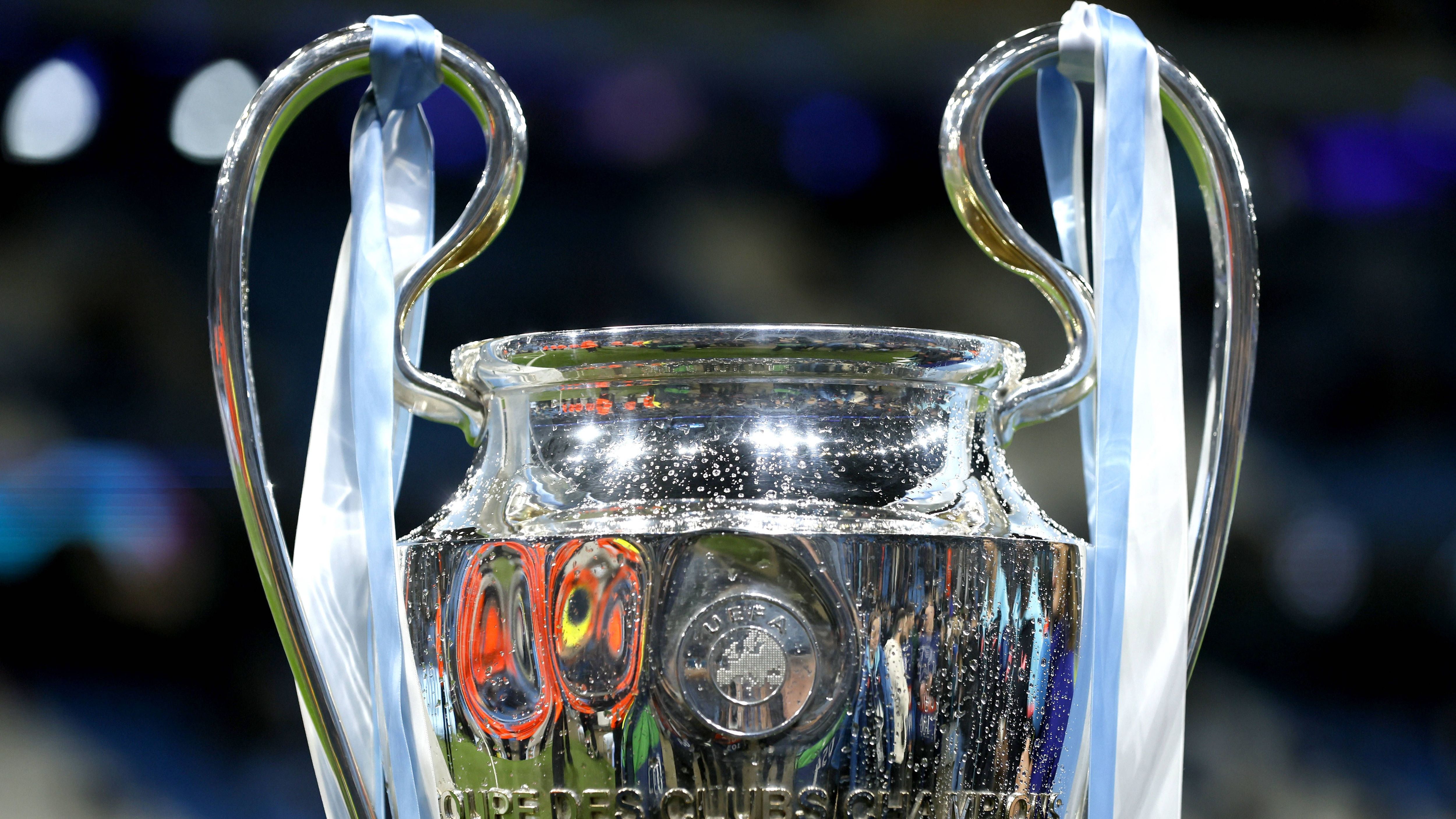 <strong>Diese Teams haben das Champions-League-Achtelfinale sicher</strong><br>32 Teams sind zum Start der Gruppenphase der Champions League angetreten, nur die Hälfte erreicht das Achtelfinale. Welche Teams sind bereits sicher dabei? Spoiler: Einem Team gelang Historisches.&nbsp;(Stand: 29. November 2023)