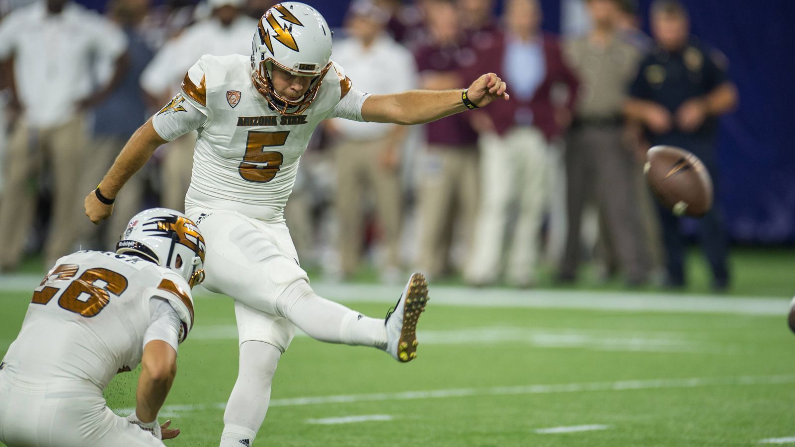 
                <strong>Die meisten Punkte eines Kickers in der College-Karriere</strong><br>
                Zane Gonzalez (Arizona State Sun Devils)2013 - 2016: 494 Punkte
              