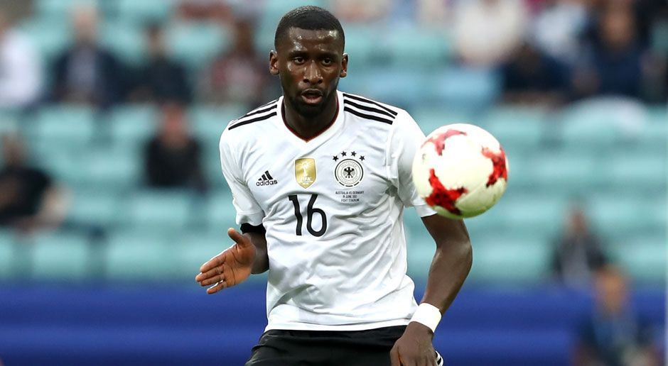 
                <strong>Antonio Rüdiger: Wechsel vom AS Rom zum FC Chelsea</strong><br>
                Ablösesumme (AS Rom): Zwischen 35 und 39 Millionen Euro - je nach BonuszahlungenWeiterverkaufsbeteiligung (VfB Stuttgart): drei Millionen Euro (Quelle: Stuttgarter Nachrichten)
              