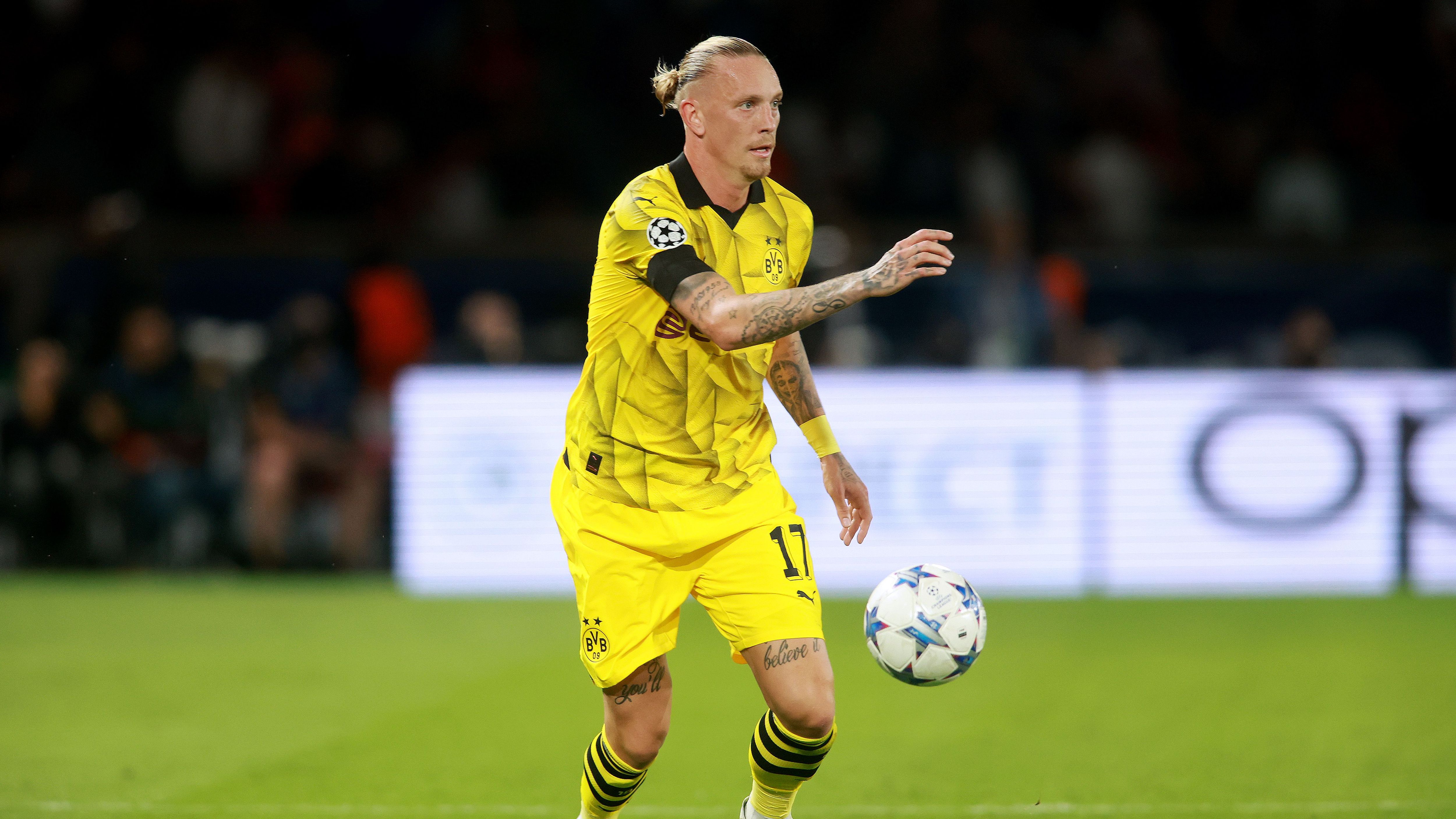 <strong>Marius Wolf (Borussia Dortmund)</strong><br>Erwischt einen ordentlichen Start ins Spiel, baut aber wie viele seiner Kollegen immer weiter ab. Vor allem im zweiten Durchgang mit einigen Wacklern. Erst nach der Füllkrug-Einwechslung wieder mit ein, zwei guten Aktionen vorn. Zu wenig.&nbsp;<strong><em>ran</em>-Note: 4</strong>