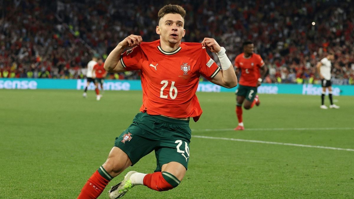 Francisco &quot;Chico&quot; Conceição feiert seinen Treffer