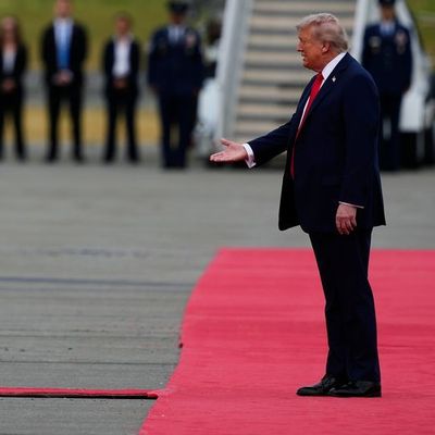Trump und Putin bei ihrem Treffen in Alaska: Moskau dementiert Absprachen über einen Ukraine-Gipfel.