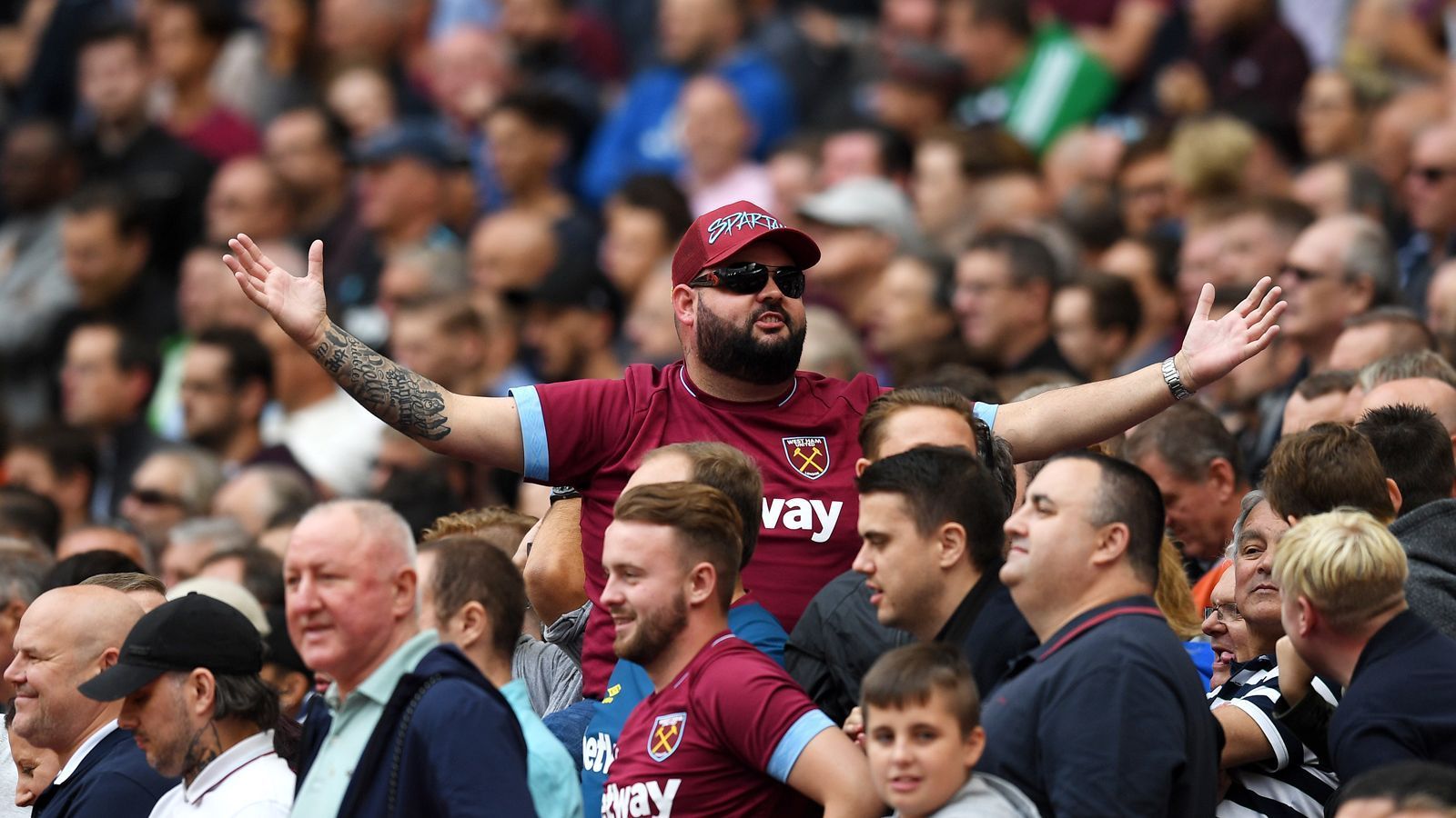 
                <strong>Platz 10 - West Ham United</strong><br>
                Zuschauerschnitt: 58.336Stadion: London Stadium (60.000 Plätze)Liga: Premier LeagueLand: England
              