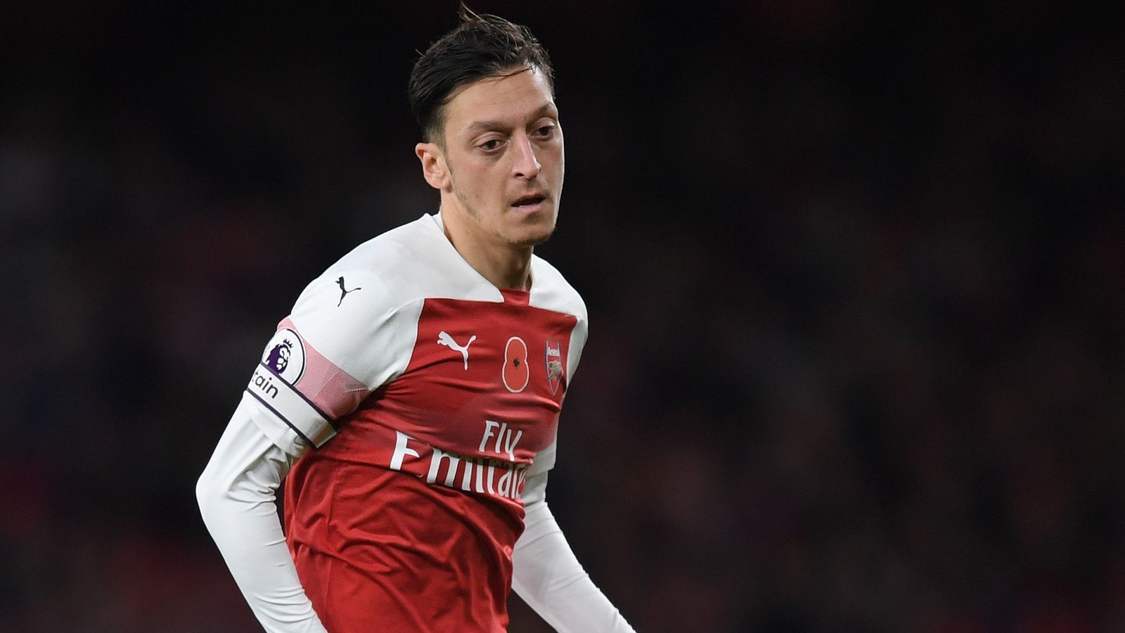 
                <strong>Platz 10: Mesut Özil</strong><br>
                Verein: FC ArsenalBrutto-Gehalt: 1,6 Millionen Euro monatlich 
              