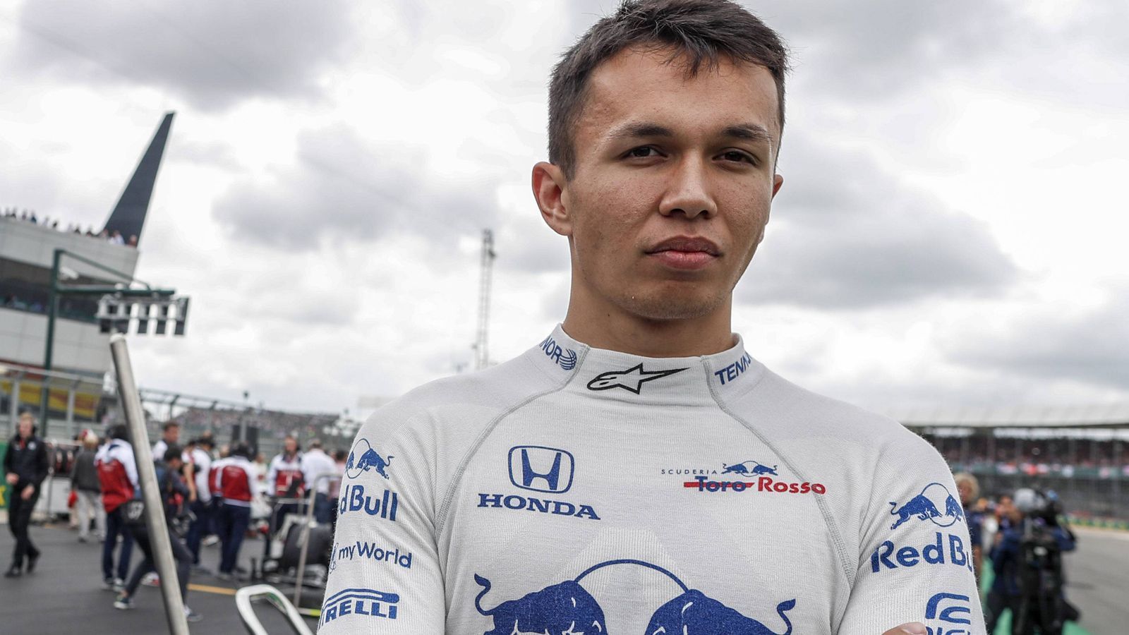 
                <strong>Alex Albon (Toro Rosso)</strong><br>
                Größe: 1,86 Meter
              