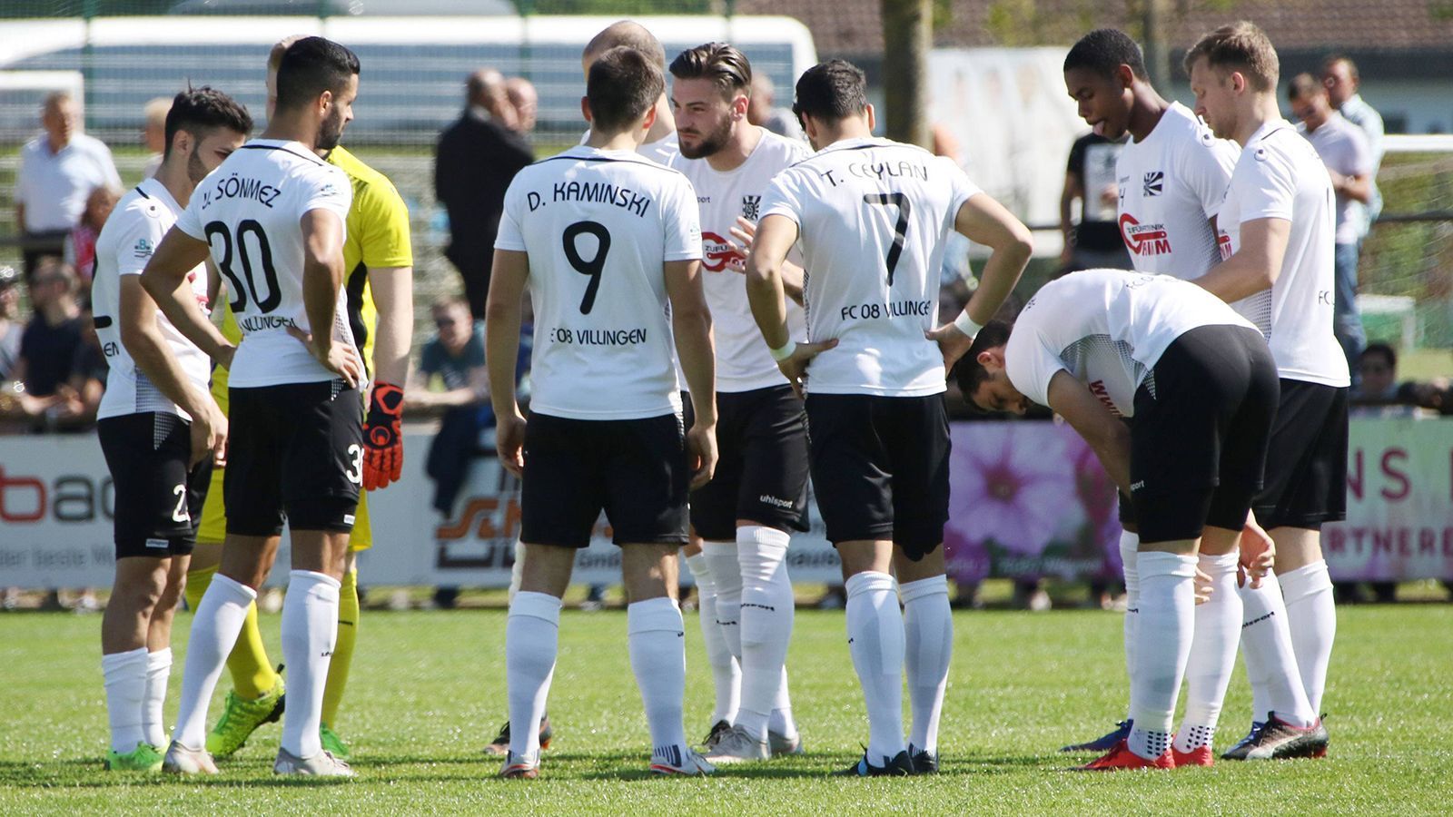 
                <strong>FC 08 Villingen</strong><br>
                Landespokalsieger Südbaden: 3:1-Finalsieg gegen den 1. FC Rielasingen-Arlen
              