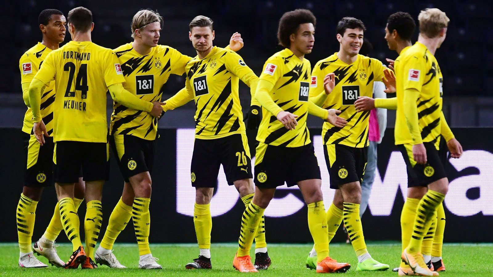 
                <strong>Platz 2: Borussia Dortmund</strong><br>
                Medienerlöse 2020/21: 94,95 Millionen Euro -Davon 73,34 Mio. national und 21,61 international.
              