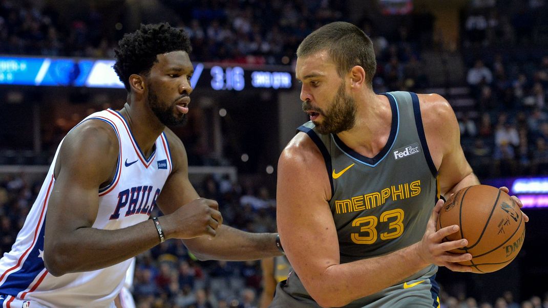 2018 standen sich die beiden NBA-Stars Marc Gasol und Joel Embiid im Match bereits gegenüber.