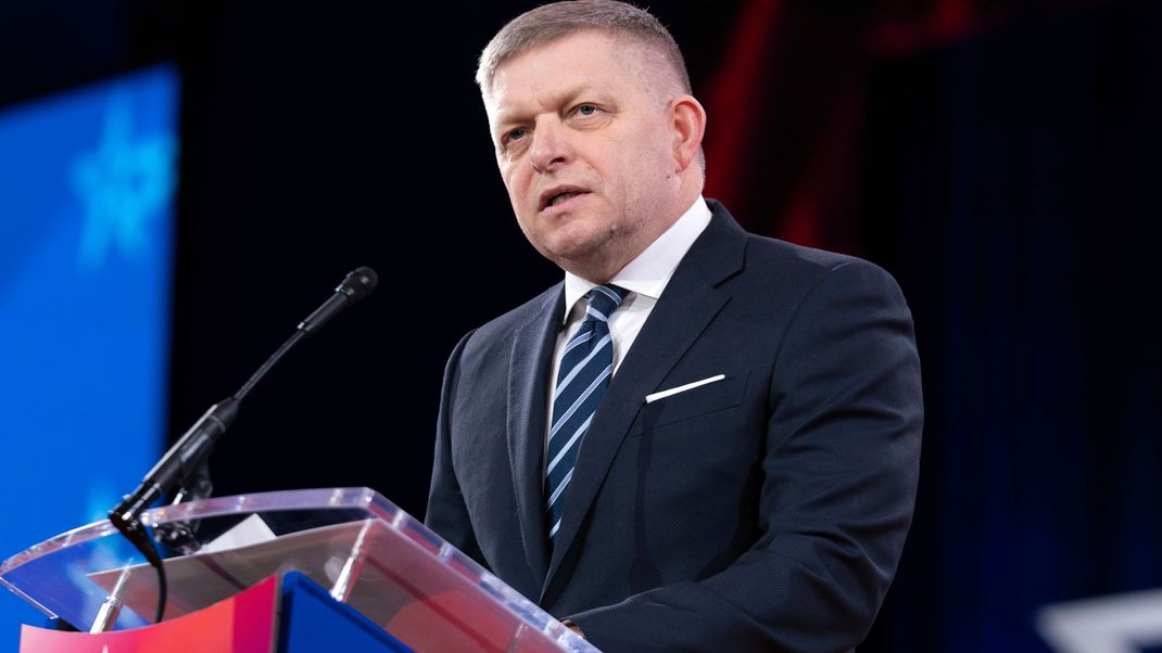Robert Fico hat über einen möglichen NATO-Austritt der Slowakei gesprochen.