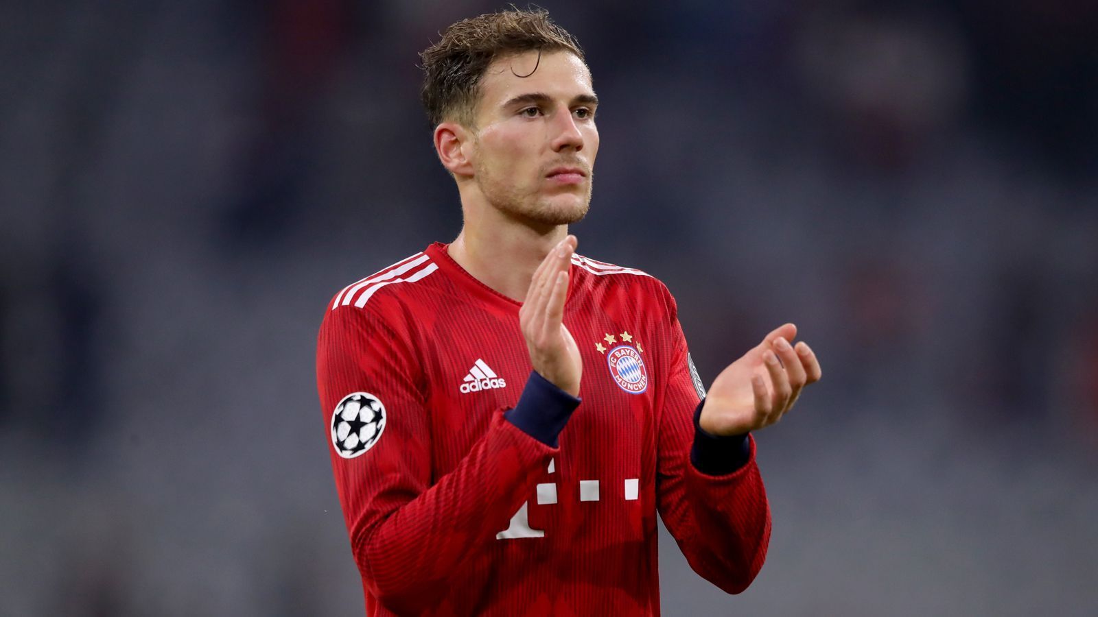 
                <strong>Leon Goretzka</strong><br>
                Kommt in der 72. Minute für Javi Martinez. Schafft es wie Thiago und James aber nicht, das lahmende Offensivspiel der Bayern anzukurbeln. ran-Note: 4
              