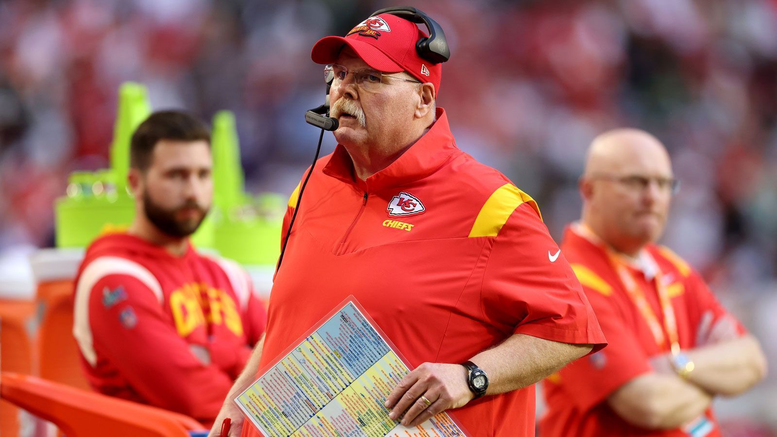 <strong>3. Platz: Andy Reid</strong><br>
                • Team: Kansas City Chiefs<br>• Im Amt seit: 2013<br>• Regular-Season-Bilanz: 128-51<br>• Vorherige Stationen: Packers (Assistant-O-Line-Coach, TE-, QB-Coach, Assistant-HC; 1992-1998), Eagles-HC (1999-2012)