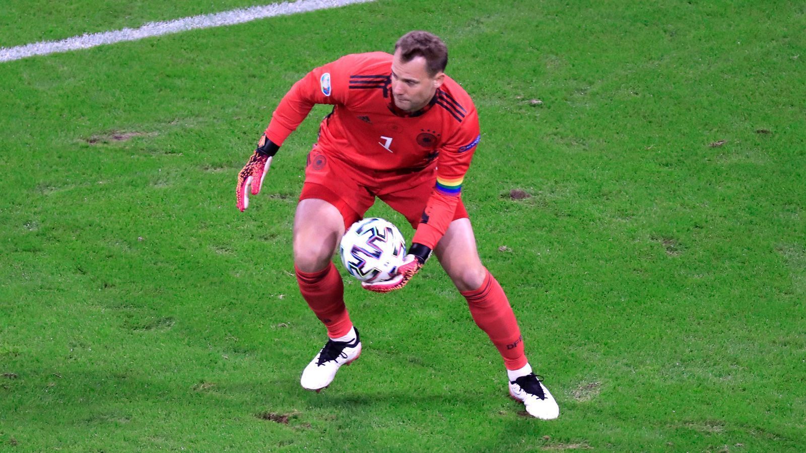 
                <strong>Tor: Manuel Neuer</strong><br>
                Der No-Brainer. Der Kapitän spielt natürlich immer.
              