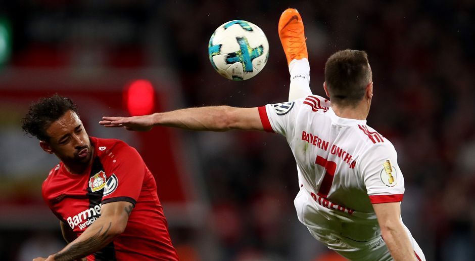 
                <strong>Franck Ribery (FC Bayern)</strong><br>
                Lässt Bender in Minute 9 wie ein warmes Bier stehen, flankt butterweich auf Lewandowski - 2:0! In der restlichen ersten Halbzeit kommt Ribery nicht mehr so leicht durch, ist aber meist auch nur durch ein Foul zu stoppen. Nach der Pause Ausgangspunkt der bayerischen Treffer zum 4:1 und 5:1. Geht in jeden Zweikampf, scheut kein Dribbling, macht Tempo. Franck, das war bien. ran-Note: 2
              