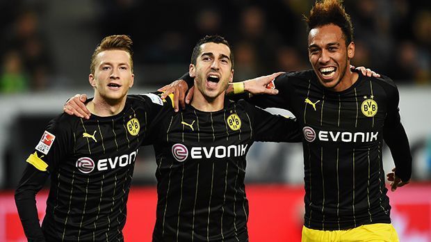 
                <strong>Torschnitt</strong><br>
                Torschnitt: Borussia Dortmund trifft in dieser Saison am häufigsten. Durchschnittlich 2,6 Tore sind es pro Spiel. 96 kassiert zu viele Gegentore und schießt zu selten welche: Im Durchschnitt 0,95 Tore in einem Spiel. Doch der ligaweit schlechteste Wert ist das nicht. Ingolstadt bringt es auf gerade einmal 0,7 Tore pro Partie - doch der Aufsteiger kassiert wesentlich weniger Treffer.
              