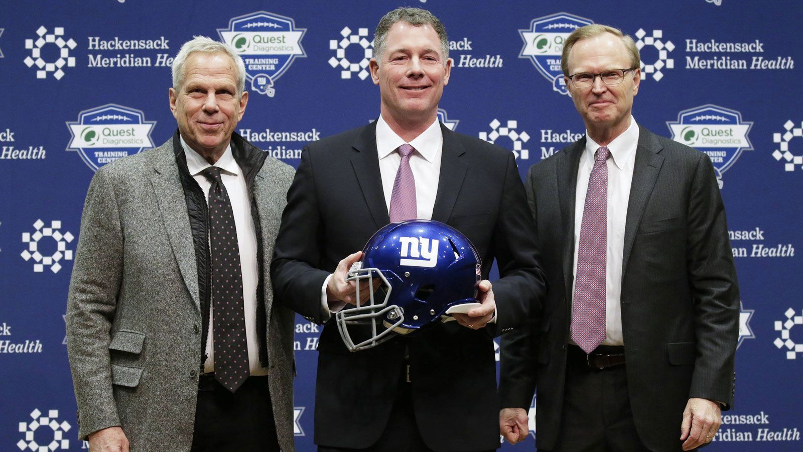 <strong>New York Giants - John Mara, Steve Tisch</strong><br>
                John Mara (r.) und Steve Tisch (l.) besitzen die New York Giants zu jeweils 50 Prozent. Tisch ist ein Film-Produzent und Geschäftsmann, während Maras' Familie bereits seit drei Generationen im Besitz der Giants ist. Nur die Chicago Bears befinden sich länger in den Händen der gleichen Familie als die Giants.