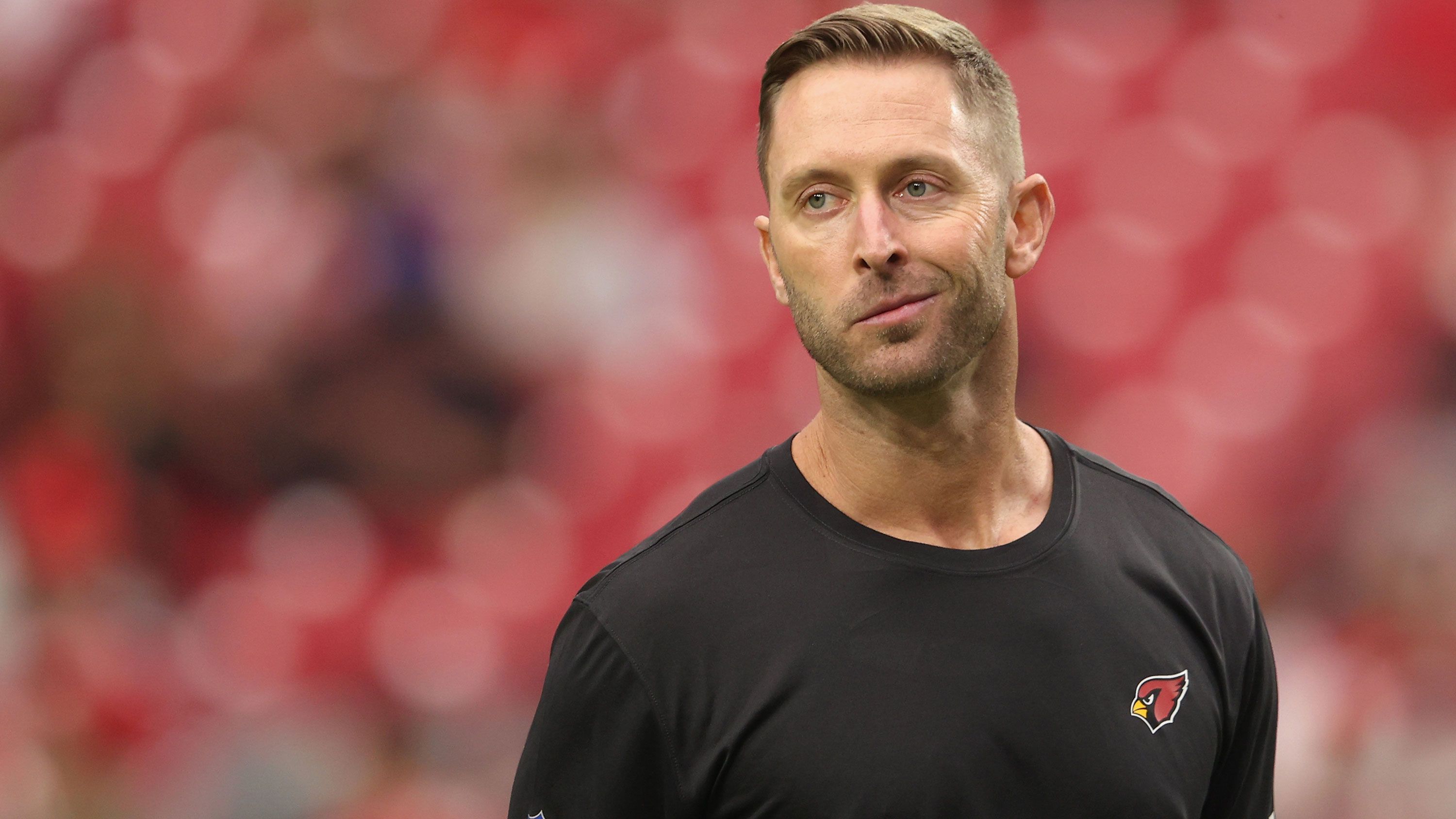 
                <strong>Geteilter 9. Platz: Kliff Kingsbury</strong><br>
                &#x2022; Team: Arizona Cardinals -<br>&#x2022; Quote: +5.000 (bei einem Einsatz von 100 US-Dollar erhält man 5.100 US-Dollar)<br>
              