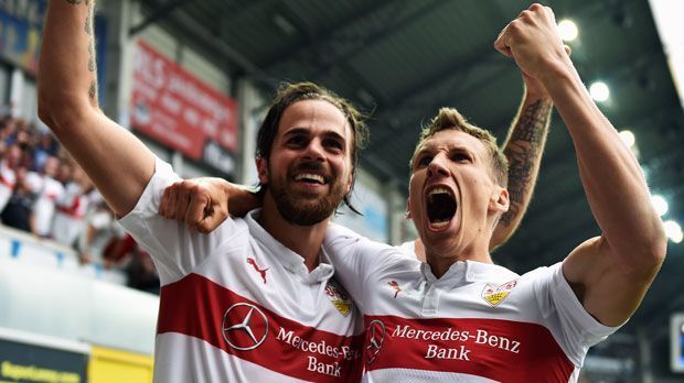 
                <strong>VfB Stuttgart (elf Spieler aus Österreich)</strong><br>
                VfB Stuttgart (elf Spieler aus Österreich): Im Schwabenland hat man ebenfalls den Blick auf Österreichs Fußball gerichtet. Florian Klein (re.) ist der bislang letzte Österreicher, der über RB Salzburg 2014 zum VfB kam, wo er mit Nationalmannschaftskollege Martin Harnik (li.) zusammen spielt. Harnik ist mit 67 Pflichtspiel-Toren der mit Abstand torgefährlichste Profi unter den Österreichern in der Stuttgarter Vereinsgeschichte.
              