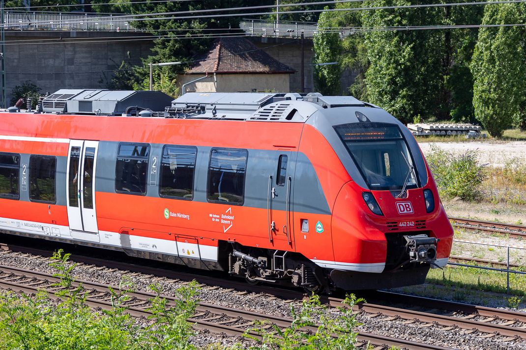 Viele Züge der Deutschen Bahn werden von der Hitze ausgebremst.
