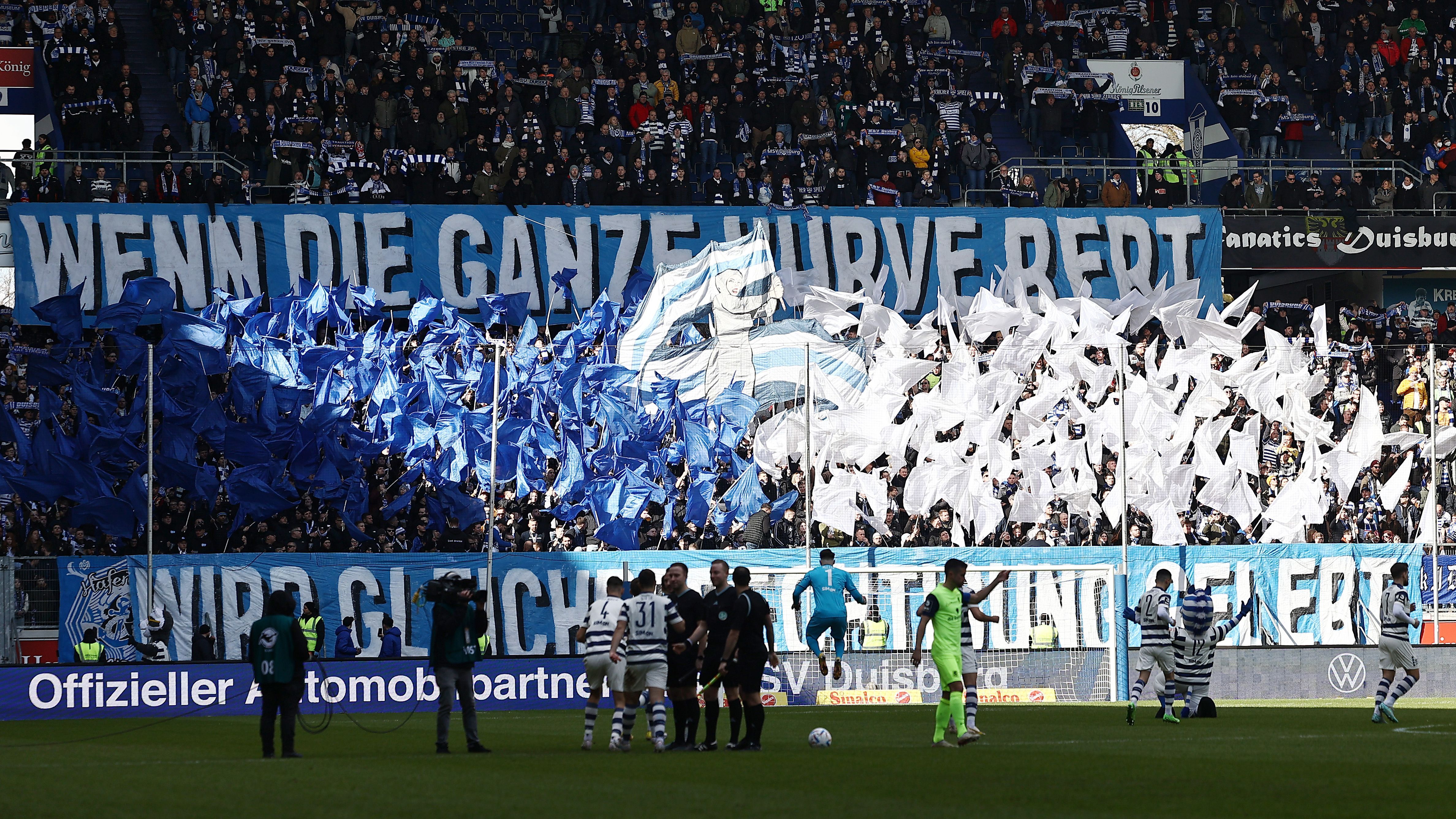 <strong>16. Platz: MSV Duisburg - 948 Spiele</strong><br>Siege: 296<br>Unentschieden: 259<br>Niederlagen: 393