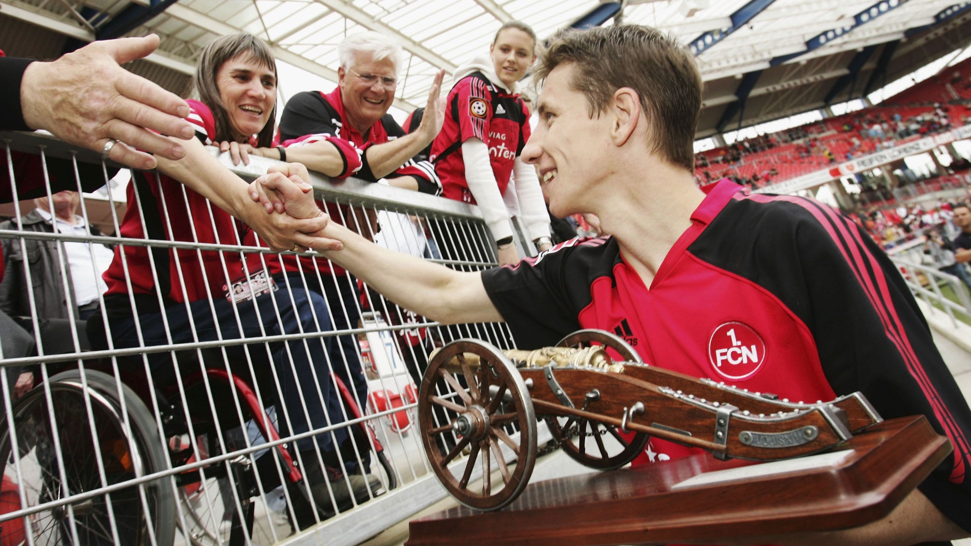 <strong>Saison 2004/05: Marek Mintal</strong><br>Klub: 1. FC Nürnberg<br>Tore: 24