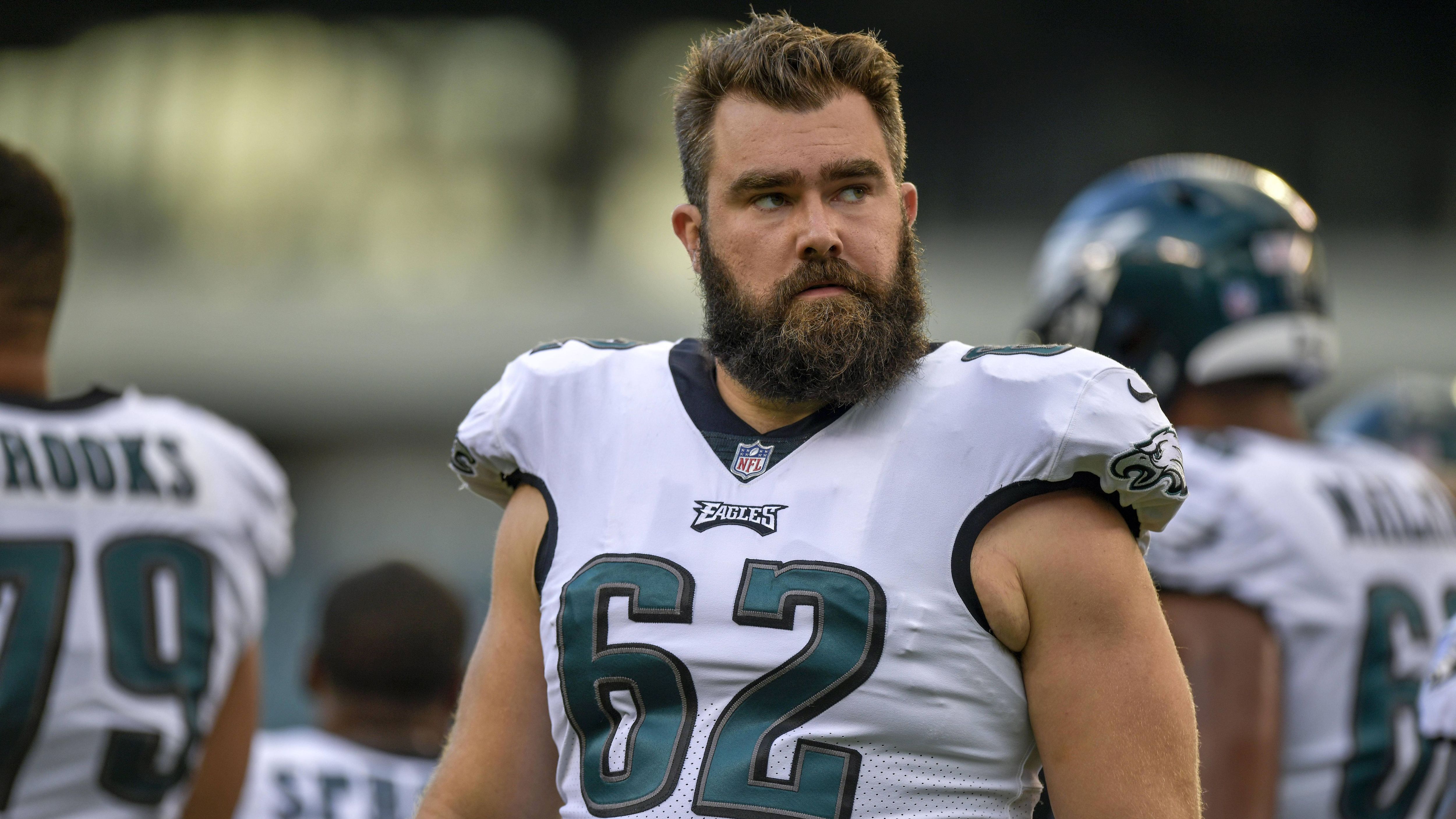 <strong>Center: Jason Kelce</strong><br>Je älter er wurde, desto besser wurde er. In den letzten fünf seiner NFL-Spielzeiten war vier Mal ein First-Team All-Pro.&nbsp;<br><em>Bank:<br>- Kevin Mawae<br>Knapp verpasst:<br>- Maurkice Pouncey</em>