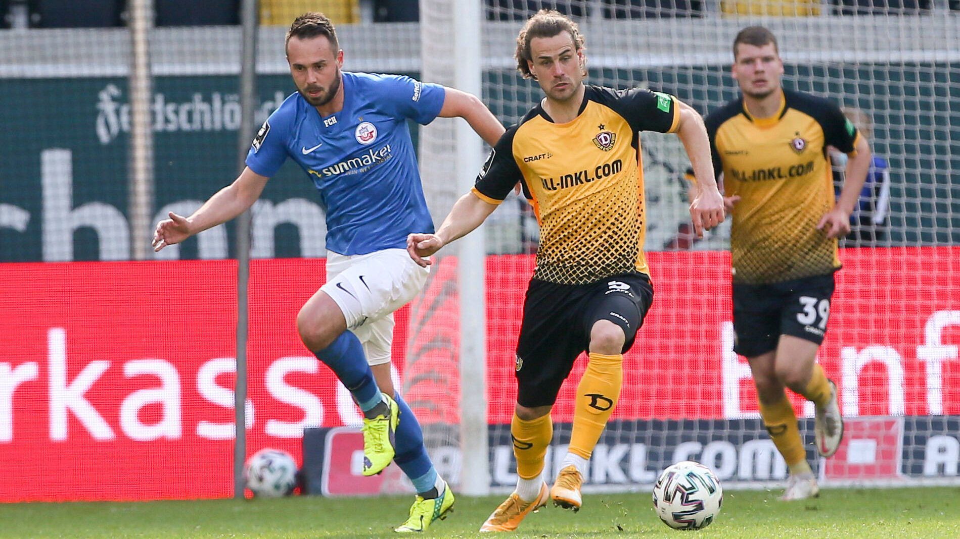 
                <strong>4.. Spieltag: Dynamo Dresden - Hansa Rostock</strong><br>
                Das Traditionsduell der beiden Aufsteiger aus der dritten Liga findet am 4. Spieltag statt. Für beide Teams wird es in der laufenden Saison wohl vorrangig um den Klassenerhalt gehen.
              