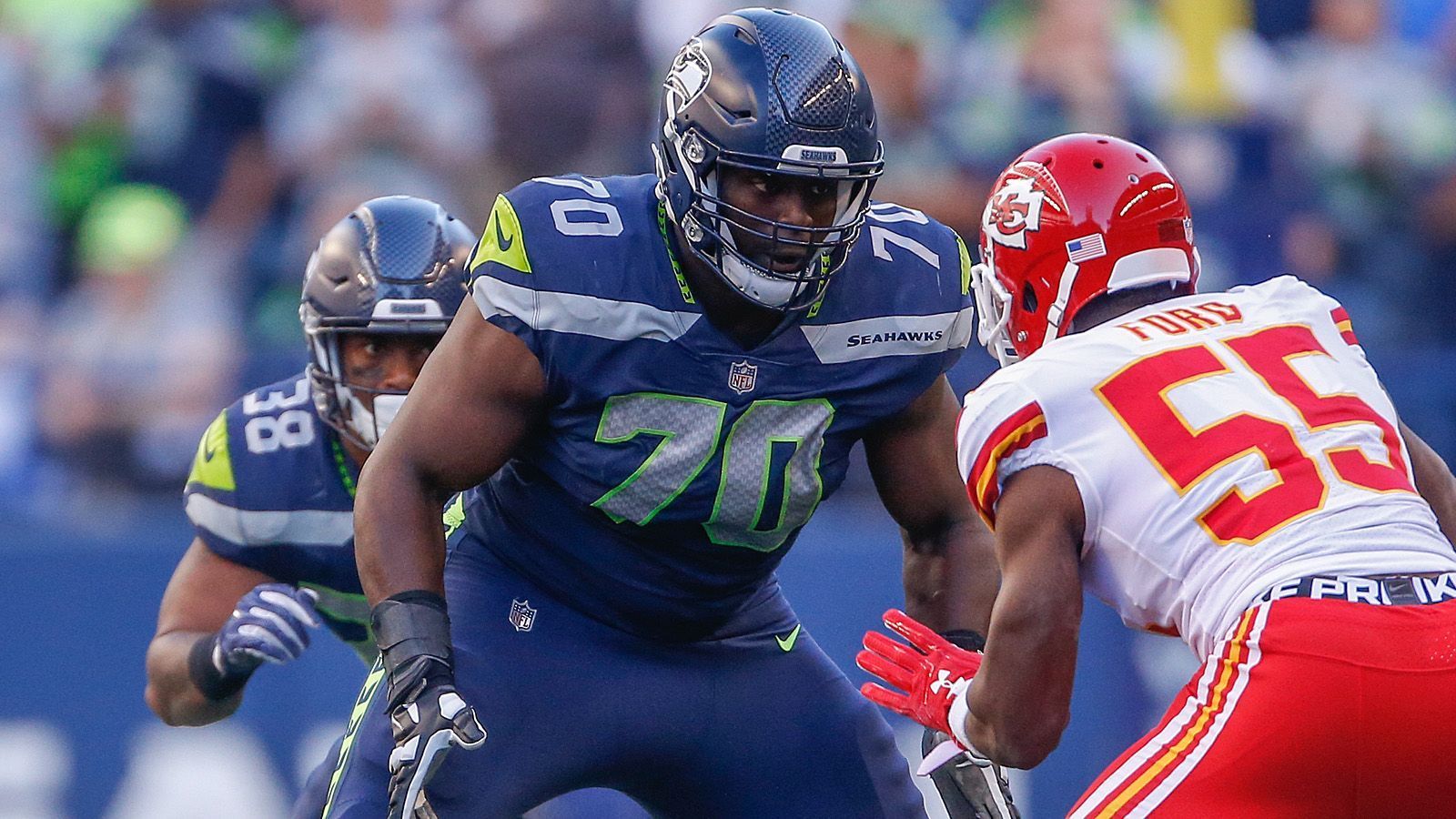 
                <strong>Die Kleinverdiener</strong><br>
                Rees Odhiambo: 310,64 Dollar. Was ist ein Snap in der NFL wert? Im Fall des früheren Seahawks-Profis und heutigen Cardinals-Spielers Rees Odhiambo: 310,64 Dollar. Der Offensive Guard durfte in der vergangenen Saison einmal in den Special Teams ran. 
              