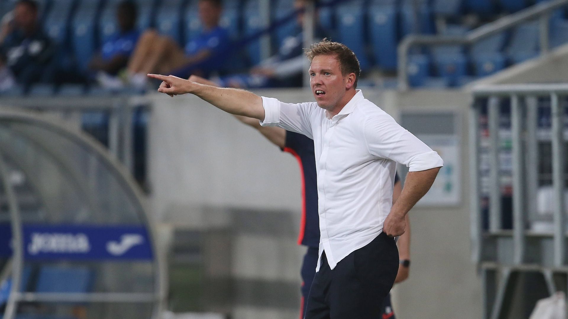 
                <strong>Julian Nagelsmann (RB Leipzig)</strong><br>
                "Ich habe die Mannschaft ausgebildet, insofern wäre es schlimm, wenn sie gar nichts können"(Leipzigs Coach Julian Nagelsmann nach dem 2:0-Sieg am 31. Spieltag über eine wiedererstarkte TSG 1899 Hoffenheim, die er von 2016 bis 2019 trainierte)
              