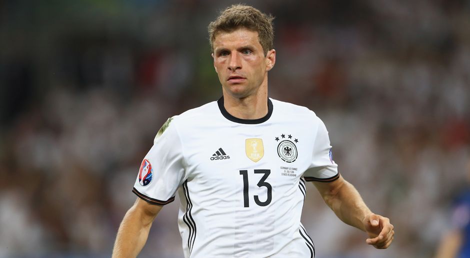 
                <strong>Thomas Müller</strong><br>
                Thomas Müller: Durfte ab der 77. Minute ebenfalls noch mitspielen. Ohne Note
              