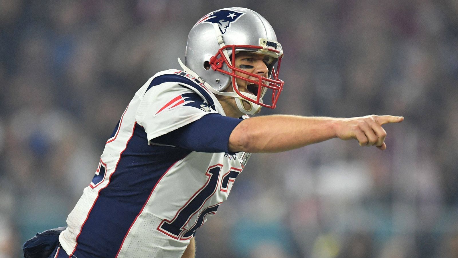 
                <strong>New England Patriots: Tom Brady (Quarterback)</strong><br>
                Brady ist der erfolgreichste Quarterback in der Geschichte der NFL mit sieben Super-Bowl-Siegen und zahlreichen Rekorden.
              