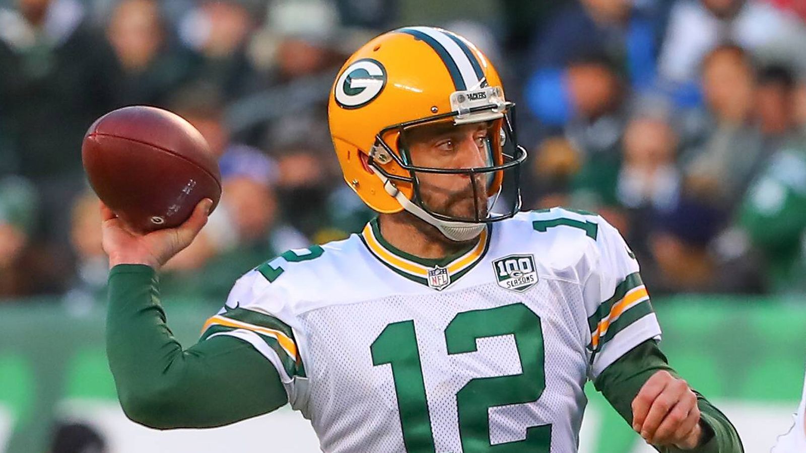
                <strong>10. Aaron Rodgers</strong><br>
                Teams: Green Bay Packers (seit 2005)Spiele: 165Passing Yards: 42.944Completion Percentage: 64,8Touchdowns: 338Interceptions: 80
              