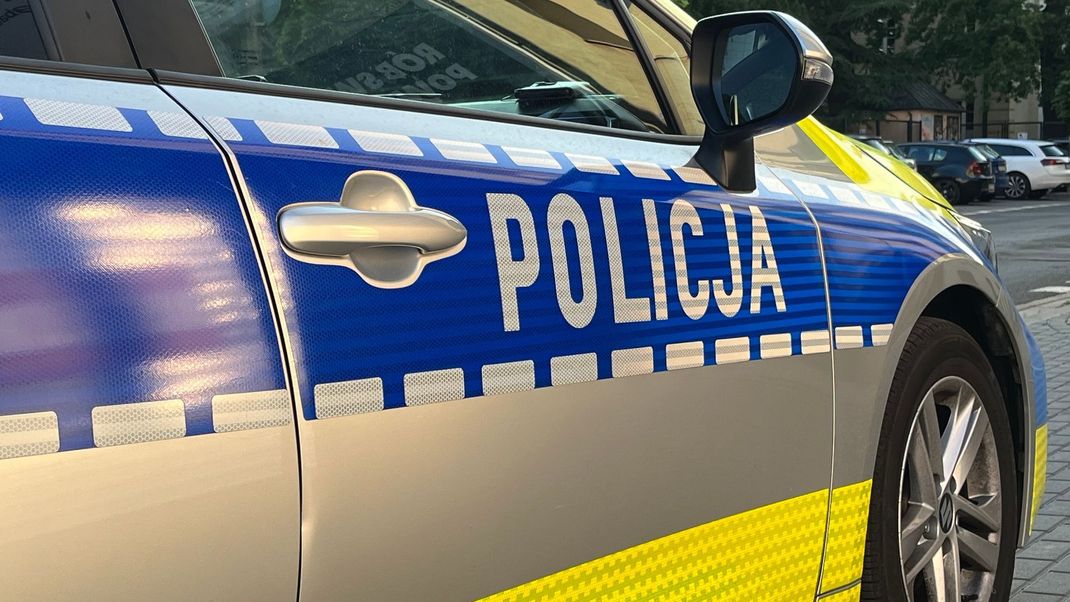 Auf dem Bild ist ein polnisches Polizeiauto zu sehen