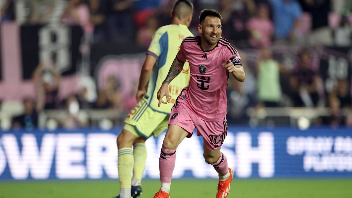 MLS, Fussball Herren, USA New York Red Bulls at Inter Miami CF May 4, 2024; Fort Lauderdale, Florida, USA; Inter Miami CF forward Lionel Messi (10) reacts after scoring during the second half again...
