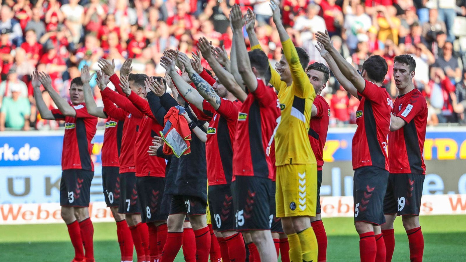 
                <strong>Platz 4: SC Freiburg</strong><br>
                Der SC Freiburg spielte in der Saison 2018/2019 an 15 von 34 Spieltagen in einem ausverkauften Stadion.
              