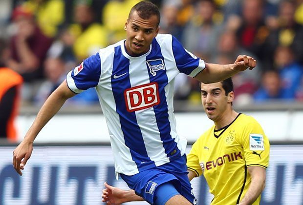 
                <strong>Hertha BSC Heimtrikot</strong><br>
                Hertha BSC präsentierte seine neues Heim-Trikot schon am letzten Spieltag gegen Borussia Dortmund. Die Berliner bleiben sich treu. Das Trikot ist blau-weiß gestreift, wie auch in den letzten Jahren.
              