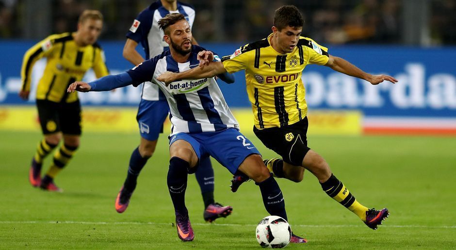 
                <strong>Christian Pulisic</strong><br>
                Christian Pulisic: Der Jüngste in Dortmunds Startelf war vor allem vor der Pause noch einer der aktiveren Spieler. Immer wieder brachte der US-Amerikaner seine Dribbelstärke ins Spiel, doch in den entscheidenden Momente offenbarte der Jungstar auch noch die fehlenden Kaltschnäuzigkeit und so blieben seine guten Ansätze teilweise brotlose Kunst. ran-Note: 3-
              