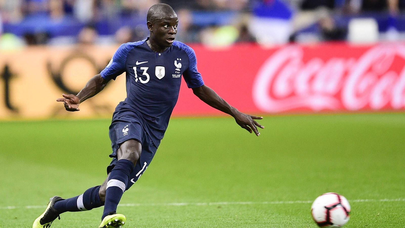 
                <strong>N'Golo Kante (Frankreich)</strong><br>
                Rettet in der 10. Minute vor dem lauernden Werner. Ansonsten hat aber auch er Schwierigkeiten mit dem Angriffsspiel der Deutschen. In der zweiten Halbzeit deutlich verbessert. ran-Note: 3
              