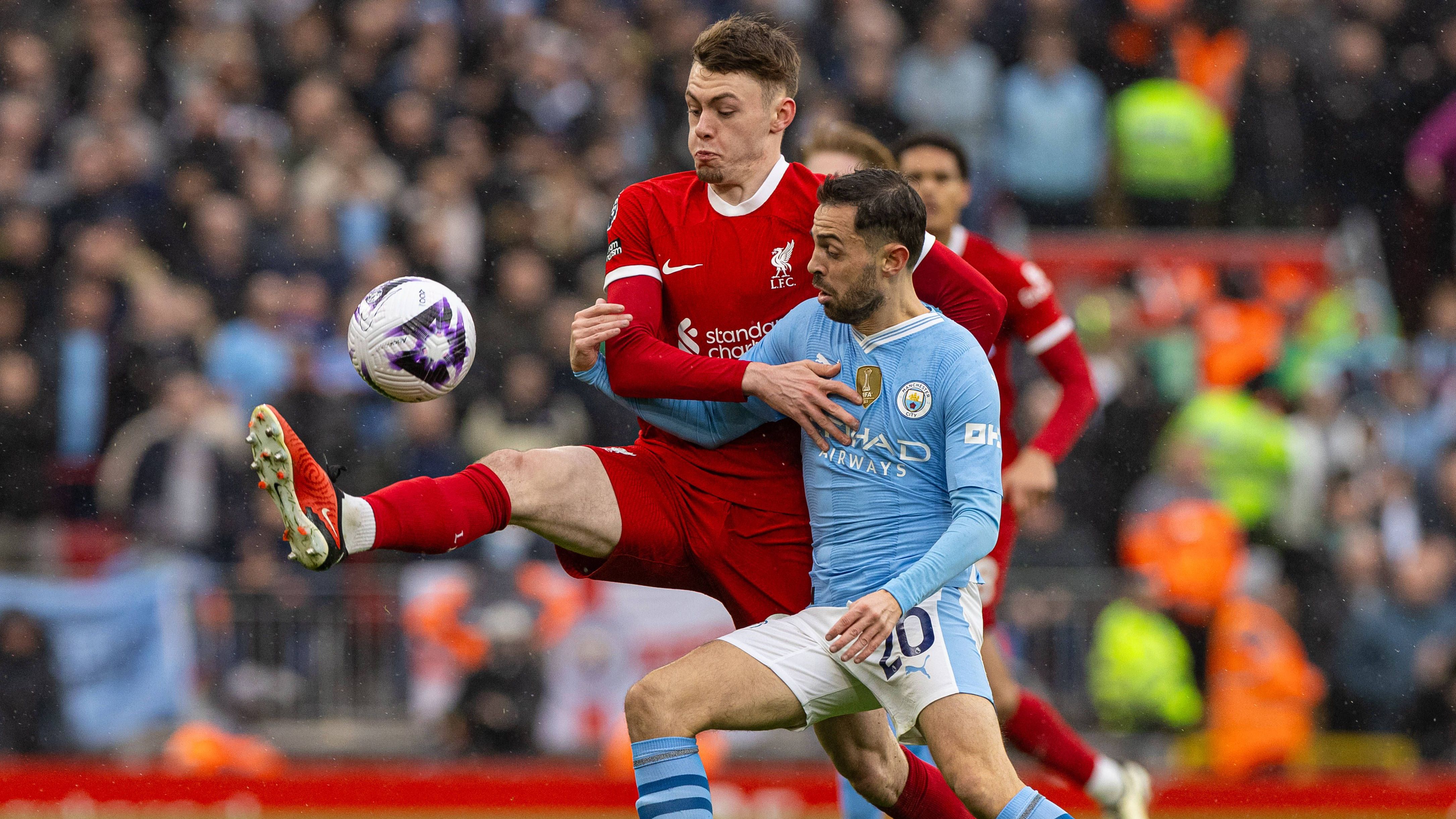 <strong>Bernardo Silva (Manchester City)</strong><br>Am Portugiesen geht die Partie an der Anfield Road etwas vorbei. Silva ist bei weitem nicht so auffällig, wie man ihn ansonsten von Auftritten der Citizens kennt. Seine auffälligste Szene: Eine Gelbe Karte nach gut einer Stunde. <strong><em>ran</em>-Note: 4</strong>