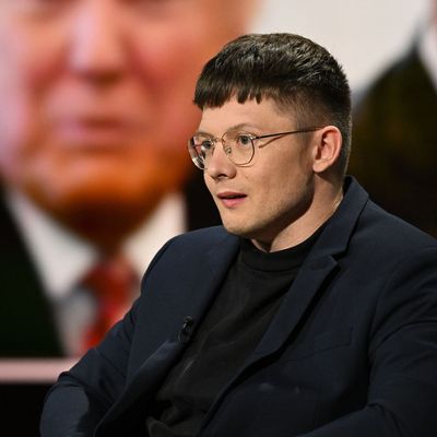 Der Journalist Fritz Espenlaub äußerte sich bei Markus Lanz über den wachsenden Einfluss von Milliardären wie Peter Thiel auf die US-Politik.