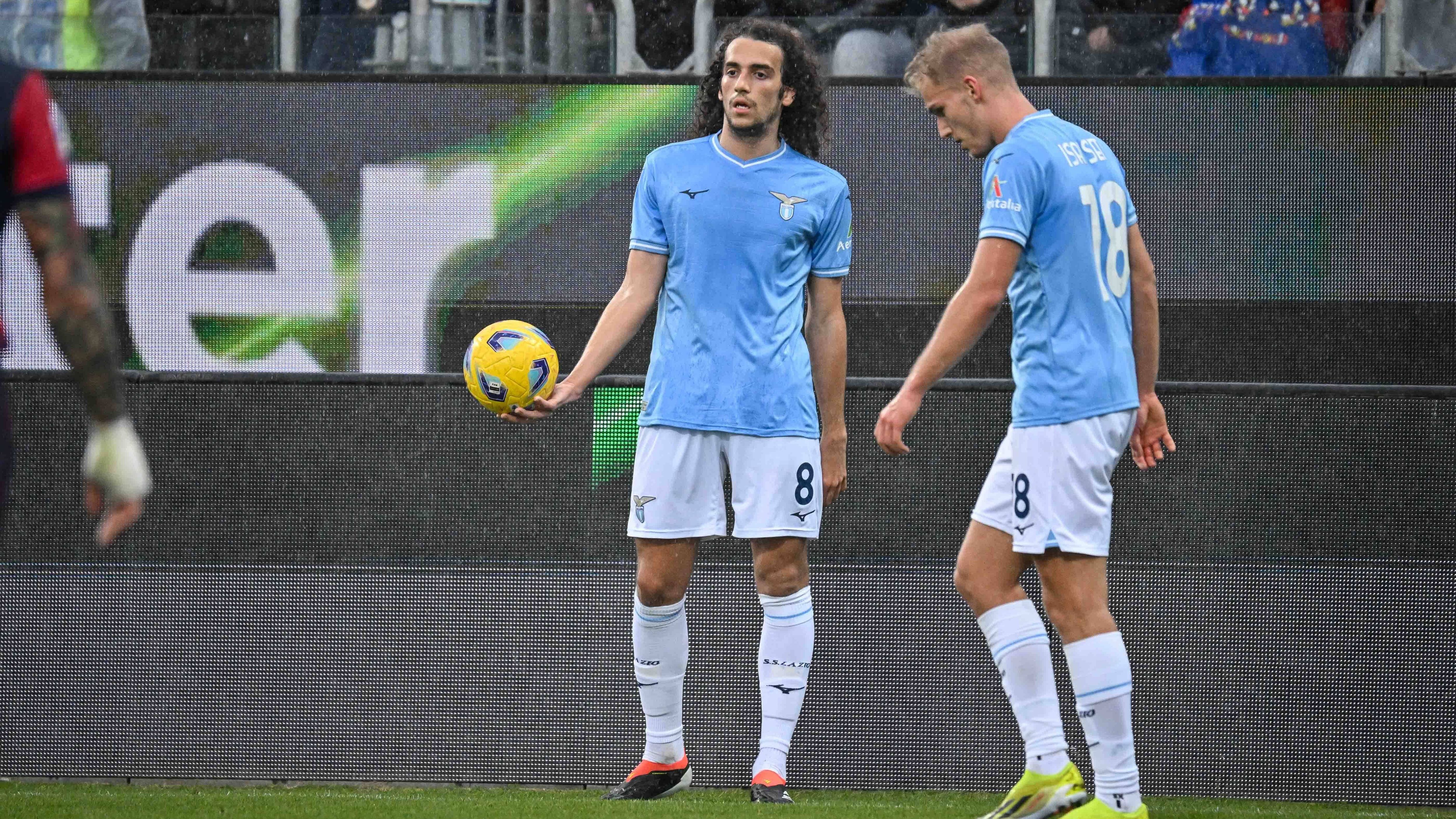 <strong>2. Lazio mit Ladehemmung</strong><br> Bei Lazio Rom läuft es in dieser Saison nicht rund. Mit Rang acht liegen die Hauptstädter schon fünf Punkte hinter den CL-Plätzen. Besonders besorgniserregend ist die Offensiv-Schwäche. Mit neun Saisontreffern ist Ciro Immobilie zwar der beste Torschütze, doch nicht mehr in der Form vergangener Jahre. Insgesamt hat Lazio in der Serie A nur 28 Tore auf dem Konto.