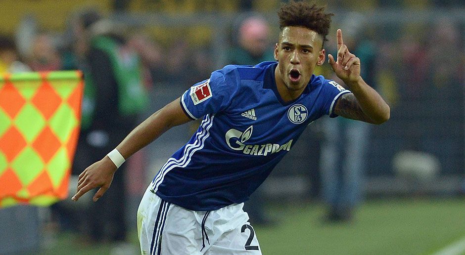 
                <strong>Thilo Kehrer</strong><br>
                Das Schalker Eigengewächs ist in der ersten Halbzeit mit seinen Abwehrkollegen nur selten im Bilde. Zudem fällt Kehrer wegen eines Frustfoul nach 22 Minuten gegen Sahin auf, sieht dafür Gelb. Schlussendlich muss sich der Verteidiger bei Schiedsrichter Aytekin bedanken, dass er die erste Halbzeit auf dem Spielfeld beenden darf, denn nach einem absolut gelbwürdigen  Foul an Yarmolenko  ist eigentlich Gelb-Rot unumgänglich. So wird Kehrer erst zur Pause durch Nastasic ersetzt. Note: 5
              