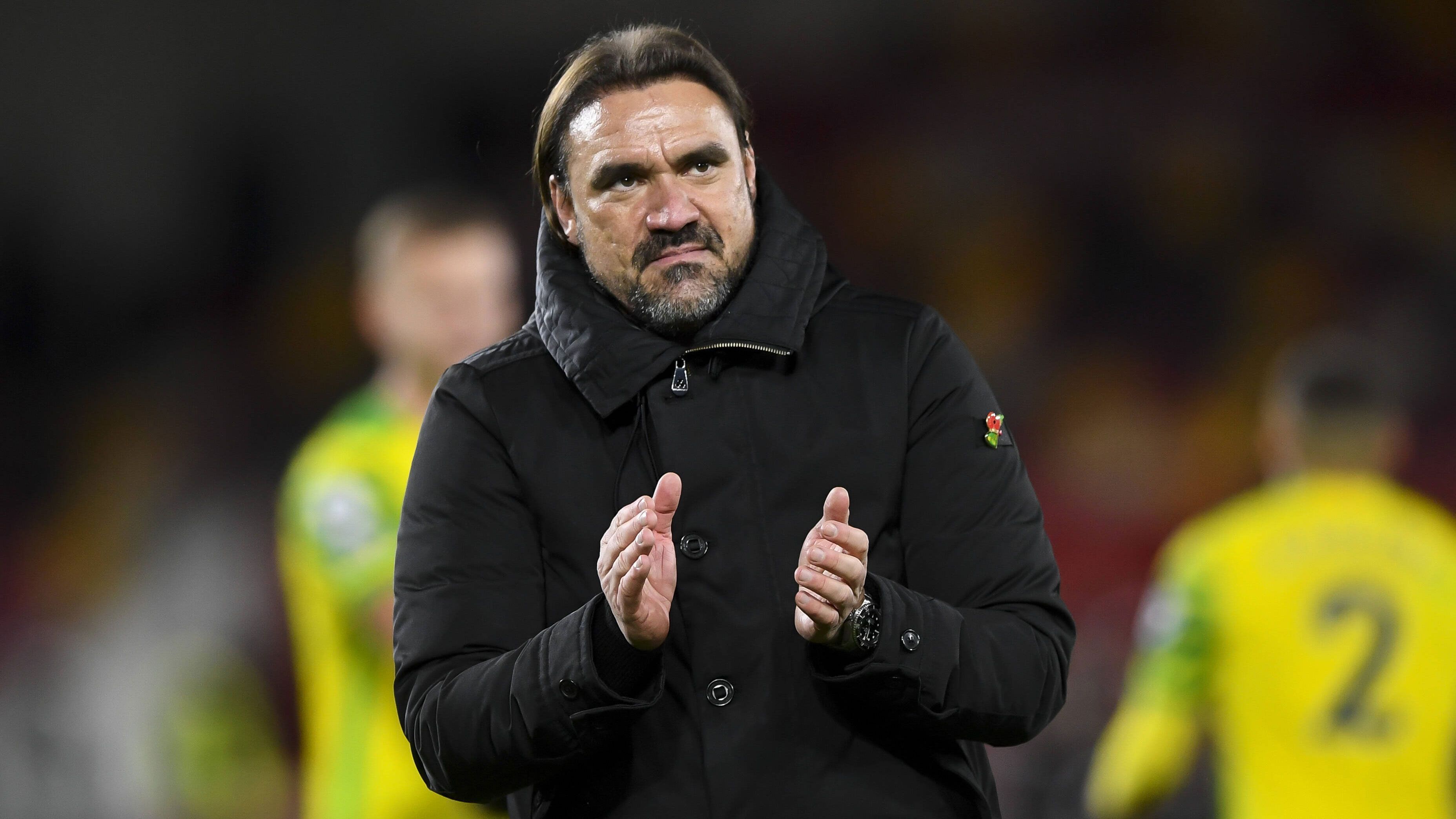 
                <strong>Daniel Farke</strong><br>
                &#x2022; Verein: Norwich City <br>&#x2022; Zeitraum: 1. Juli 2017 - 6. November 2021<br>&#x2022; Größte Erfolge: Aufstieg in die Premier League 2019 und 2021 <br>&#x2022; PL-Punkteschnitt: 0,53 Punkte pro Spiel<br>
              