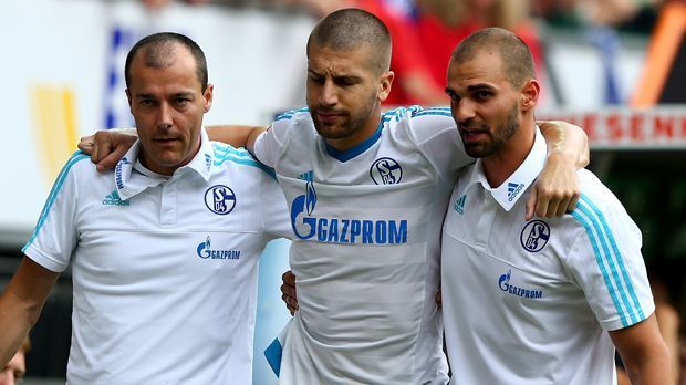 
                <strong>Matija Nastasic (FC Schalke 04)</strong><br>
                Matija Nastasic (FC Schalke 04): Die Saison war für den Serben zu Ende, bevor sie richtig angefangen hatte. Gleich beim ersten Bundesligaspiel gegen Werder Bremen passierte es: Achillessehnenriss. Aktuell ist der Innenverteidiger im Reha-Training und könnte in der Rückrunde wieder für die Schalker verfügbar sein.
              