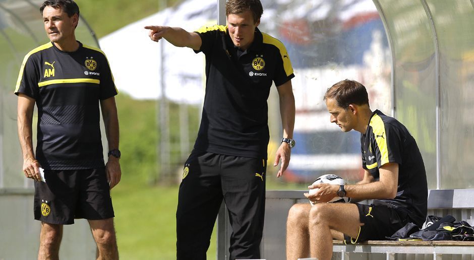 
                <strong>Hannes Wolf (vereinslos)</strong><br>
                Eine Rückkehr nach Dortmund ist sicher nicht ausgeschlossen, zumal er aktuell ohne Job dasteht und zuletzt vom DFB als "Trainer des Jahres" ausgezeichnet wurde. Für ihn spricht außerdem sein Alter, nachdem das vermeintliche BVB-Interesse an Julian Nagelsmann (30 Jahre) gezeigt hat, dass Dortmund offenbar auch an einer jungen Lösung Interesse hätte. Insgesamt würde der Schritt zum Cheftrainer beim BVB für Wolf wohl aber noch zu früh kommen.
              