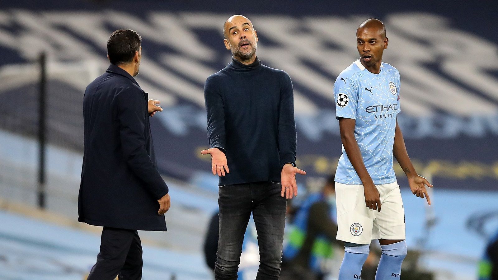 
                <strong>Platz 8: Manchester City</strong><br>
                Pep Guardiola hat weiterhin große Lust auf die "Skyblues". Vergangene Woche verlängerte der Trainer seinen Vertrag vorzeitig bis 2023. Und das obwohl es auf dem Platz immer mal wieder hakt. In der Königsklasse läuft alles nach Plan, in der Gruppe mit Marseille, Porto und Olympiakos sind drei Siege in drei Spielen aber keine allzu große Kunst. In der Premier League liefert City dagegen mitunter gruselige Leistungen ab, obwohl außer Sergio Agüero (Oberschenkelverletzung) alle Stars fit sind. Am Wochenende musste Guardiola ausgerechnet gegen Erzfeind Jose Mourinho eine 0:2-Pleite einstecken. Tabellenplatz 13 in der Liga ist ein mittleres Desaster, das Torverhältnis von 10:11 ein Jammer. In der derzeitigen Verfassung gehört City nicht zum Favoritenkreis im Kampf um den Henkelpott.
              