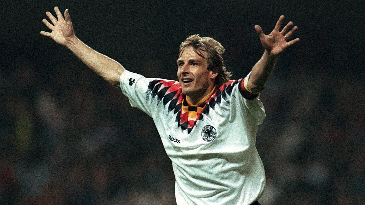 ... Jürgen Klinsmann. Die beiden deutschen Torjäger trafen jeweils fünf Mal bei Europameisterschaften. Weitere Spieler mit fünf EM-Treffern sind: Zinedine, Zidane, Milan Baros, Fernando Torres, Robert Lewandowski, Savo Milosevic, Patrick Schick und Marco van Basten.