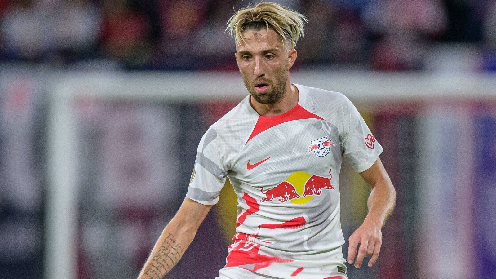 
                <strong>Kevin Kampl</strong><br>
                Kampl kommt kurz vor Schluss, bereitet das 2:0 mit einem Sprint über den ganzen Platz vor. ran-Note: 2
              