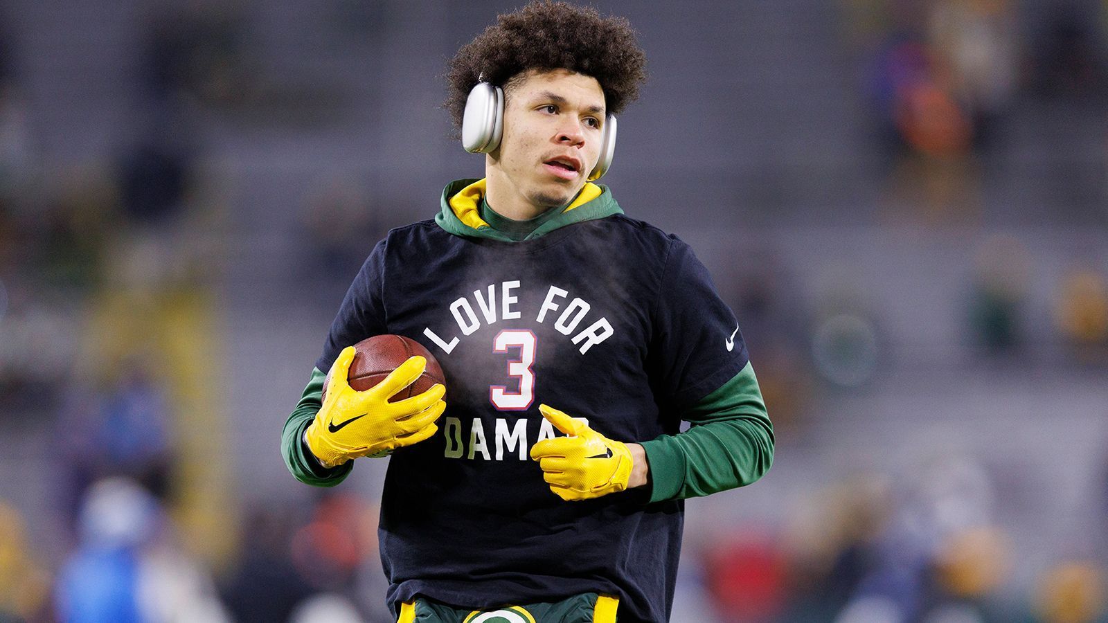 
                <strong>Green Bay Packers </strong><br>
                &#x2022; <strong>Name:</strong> Christian Watson<br>&#x2022; <strong>Position:</strong> Wide Receiver<br>&#x2022; <strong>Stats 2022:</strong> 611 Receiving Yards, 41 Receptions, sieben Passing Touchdowns, zwei Rushing Touchdowns <br>
              